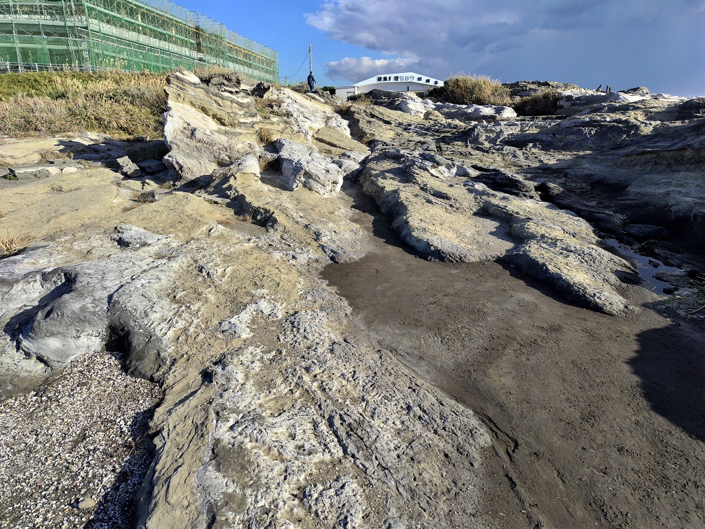 城ヶ島 テフラ 断層