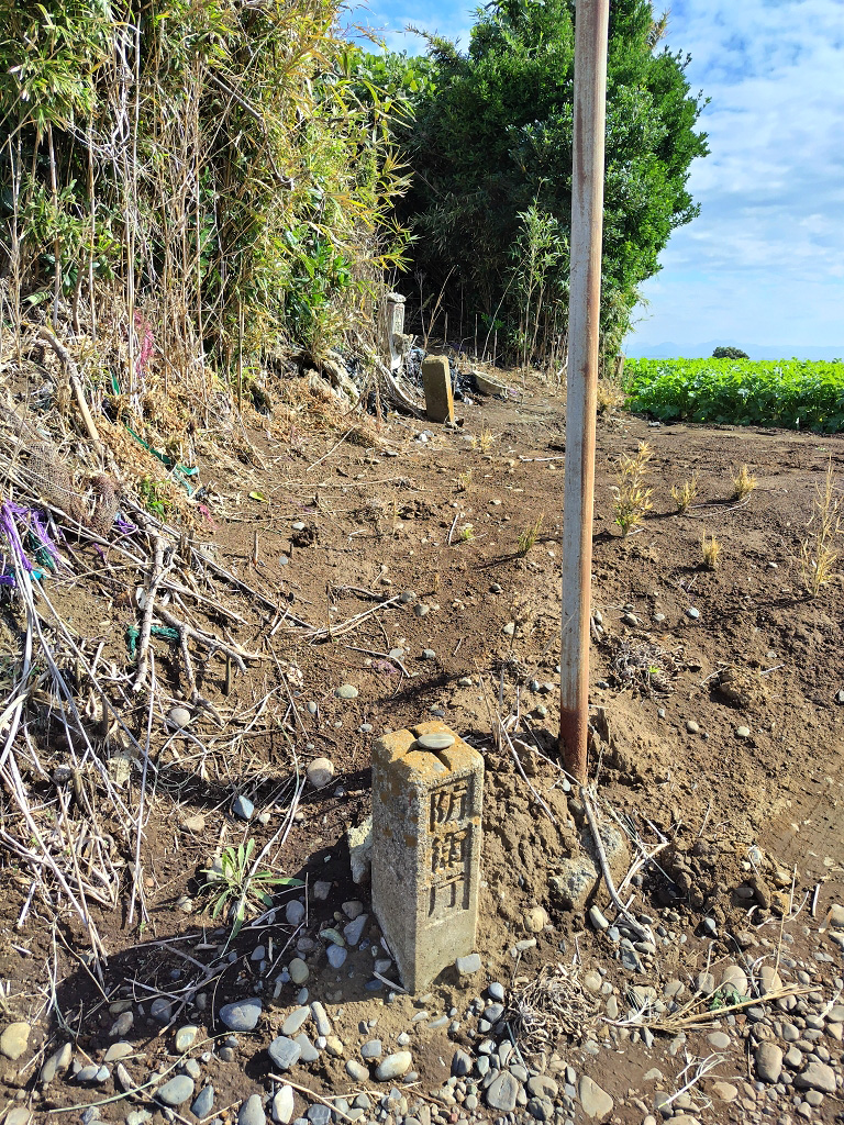 大浦探照灯格納庫